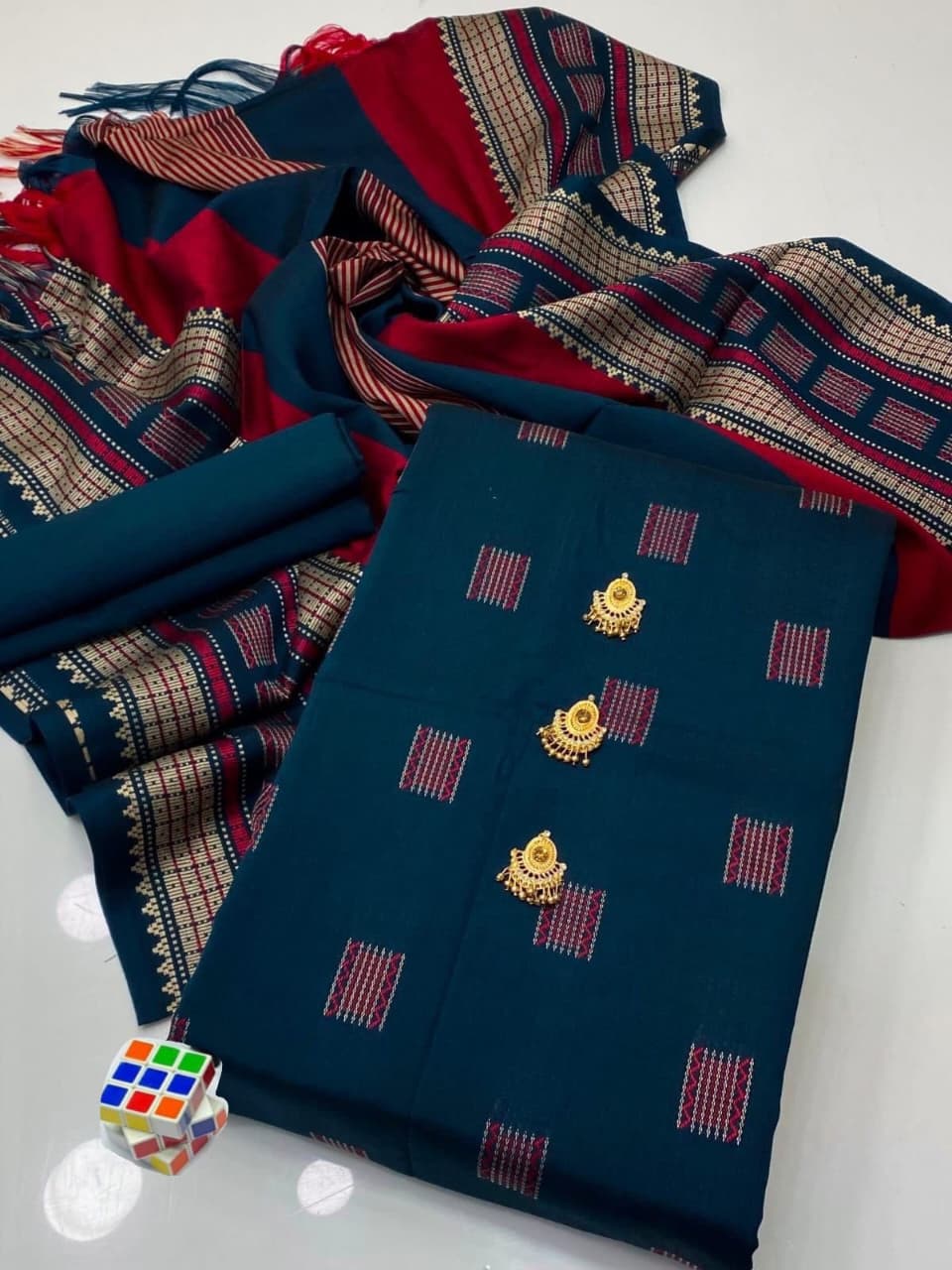 ALHAMDULILAH ✨ Bindi Sussi Banarsi 🔹3pc Dress 🔸Winter Dresses 🔸Patta Shawl Heavy Banarsi