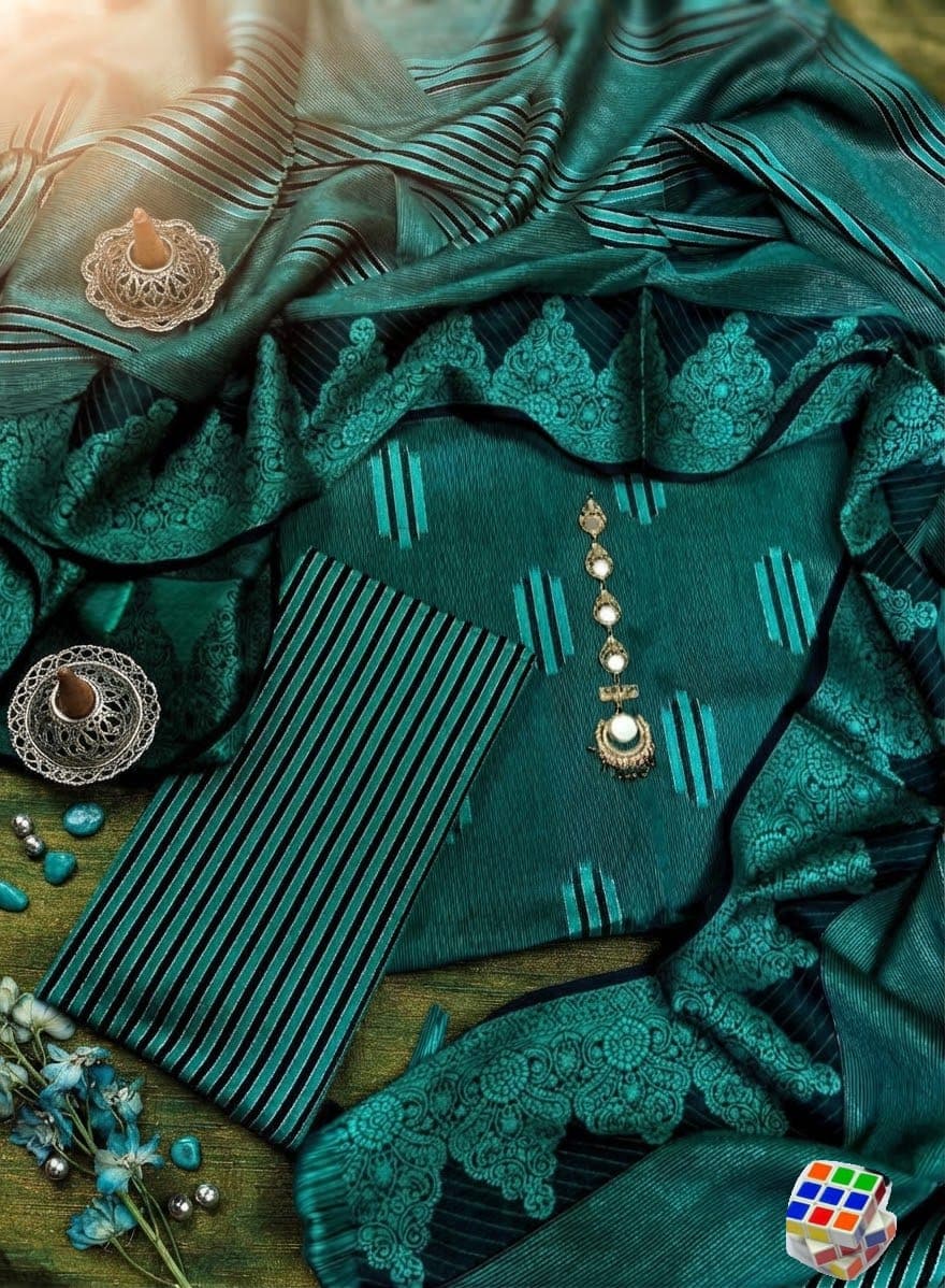 LINING Sussi Heavy Jacourd Banarsi 3pc Dress Winter Dresses  Jacourd Banarsi ❇️Shawl Heavy Banarsi Jacquard Marina ❇️Susi Banarsi Marina Trouser  Studio Pics as Final Look